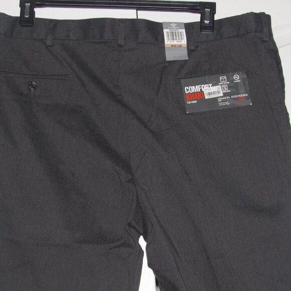 NWT DOCKERS Relaxed Fit Flat Front Comfort Khaki Gray Pants Size W42 - Picture 4 of 8